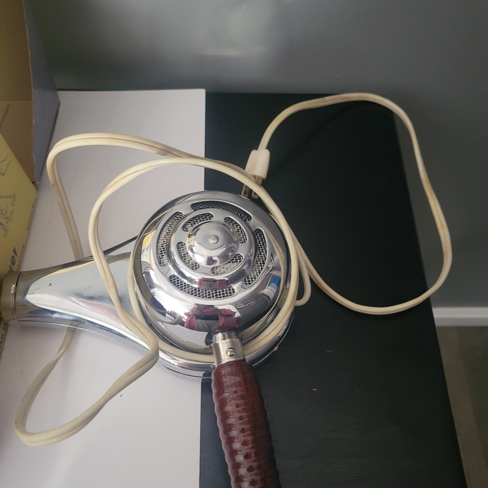 Handy-Hannah Electric Hair Dryer with Removable Stand Vintage Collectible - Picture 6 of 7